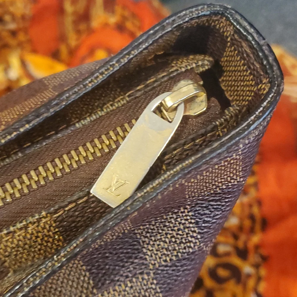 Louis Vuitton Bag with COA - Picture 12 of 16